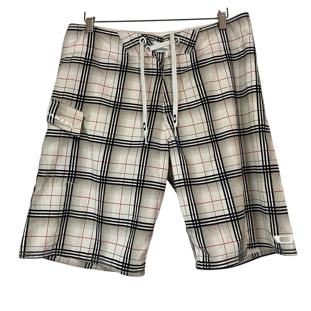 Oakley Men’s Plaid Board Shorts Swim Trunks White Black Red Size 34 EUC